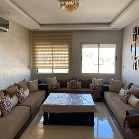 Magnifique Appart F3, Renove, Tres Bien Desservie Casablanca Luaran gambar