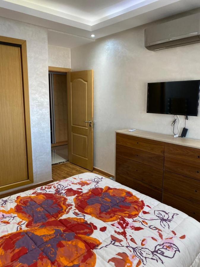 Magnifique Appart F3, Renove, Tres Bien Desservie Casablanca Luaran gambar