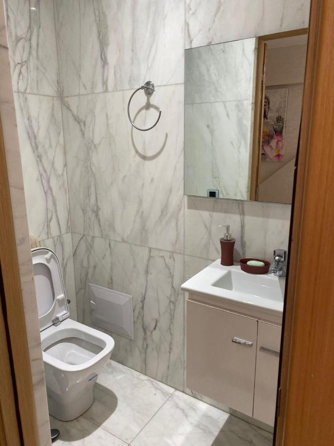 Magnifique Appart F3, Renove, Tres Bien Desservie Casablanca Luaran gambar
