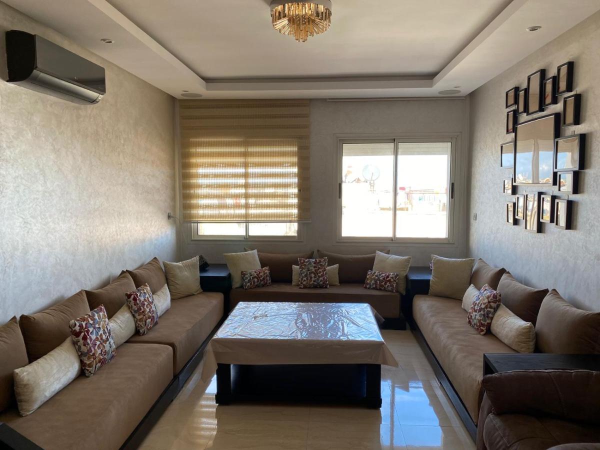 Magnifique Appart F3, Renove, Tres Bien Desservie Casablanca Luaran gambar