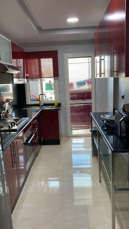 Magnifique Appart F3, Renove, Tres Bien Desservie Casablanca Luaran gambar